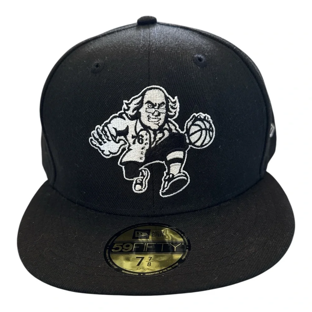 Philadelphia 76ers Black White Cap New Era 59Fifty Fitted Limited Edition